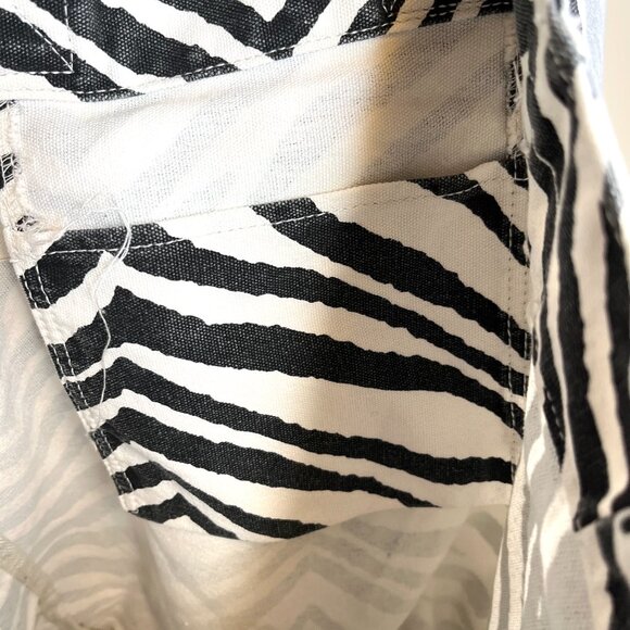 PINK By Victoria's Secret Tote Bag Zebra Striped Black White Animal Print Canvas - Picture 8 of 9